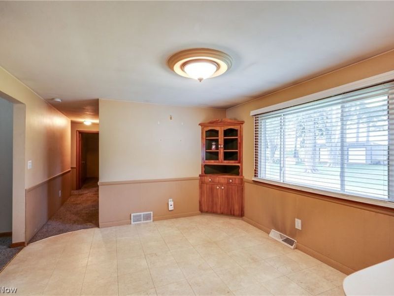 1402 Brookwood Drive, Mogadore, OH 44260 Photo 6