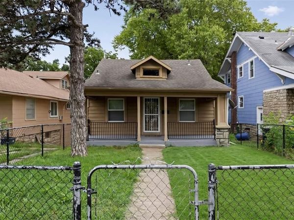 3929 Euclid Avenue, Kansas City, MO 64130