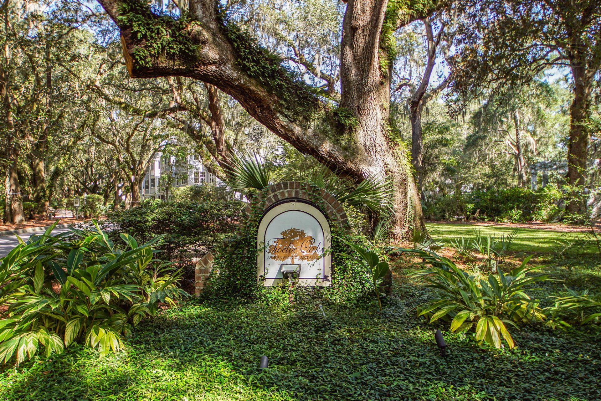 60 Fenwick Hall Allee Photo 16