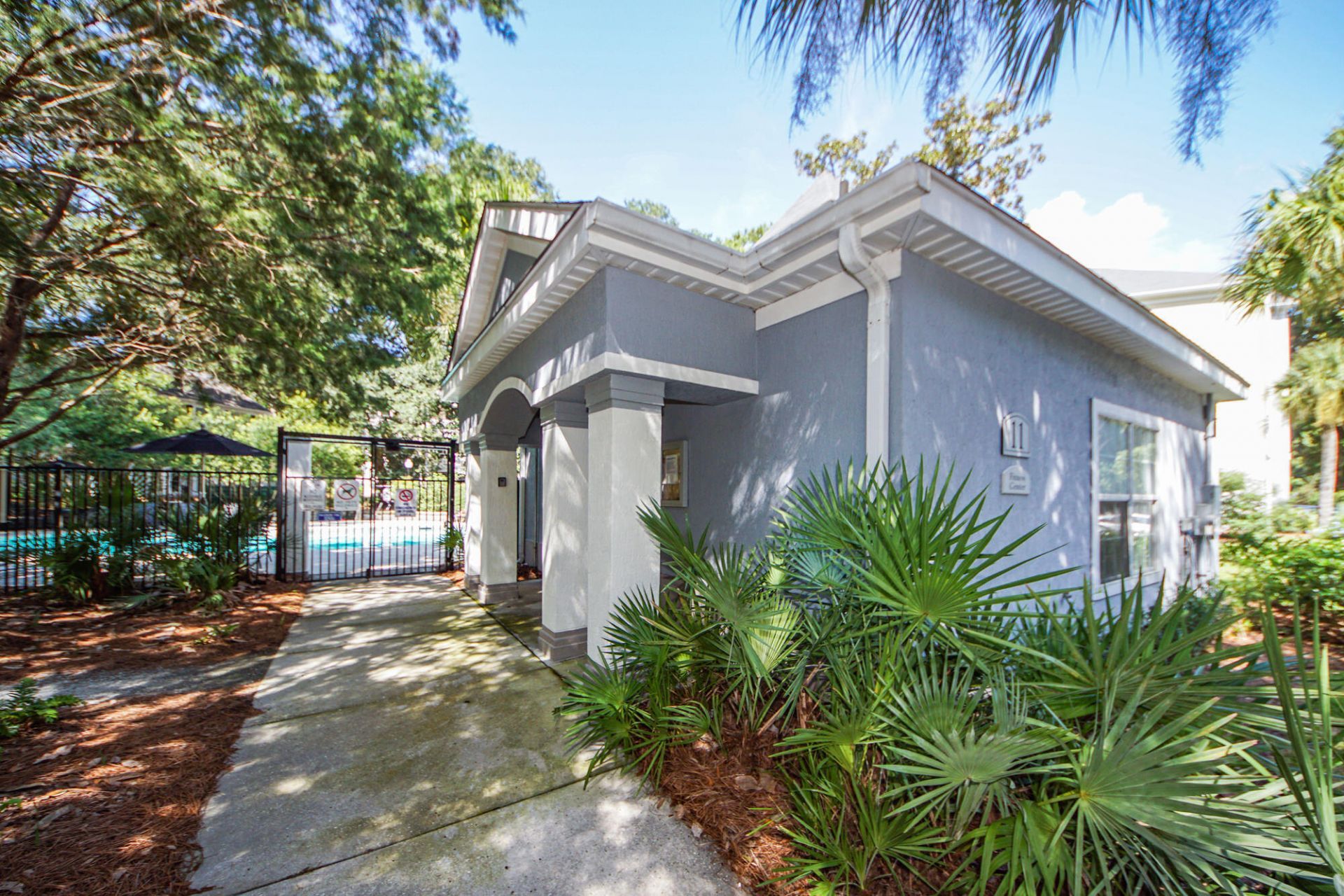 60 Fenwick Hall Allee Photo 17