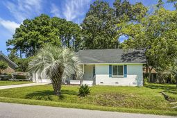 1520 Wakendaw Road photo 4