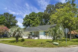 1520 Wakendaw Road photo 4