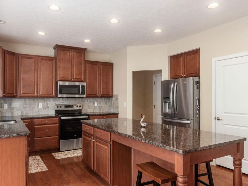 216 Mcnamara Loop , Delaware, OH 43015 Photo 16