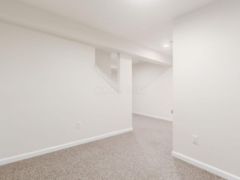 216 Mcnamara Loop , Delaware, OH 43015 Photo 34