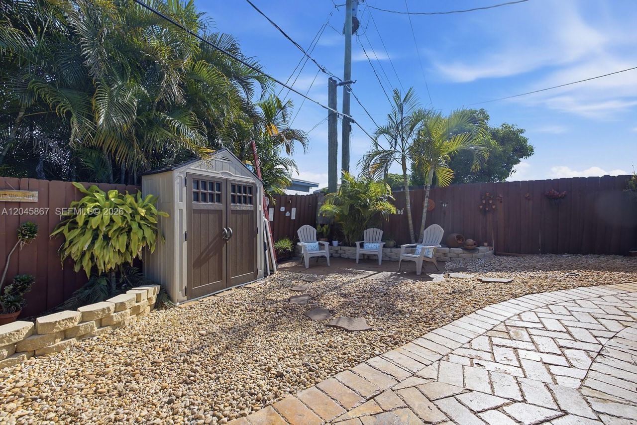 7858 NW 171st St, Hialeah, FL 33015 Photo