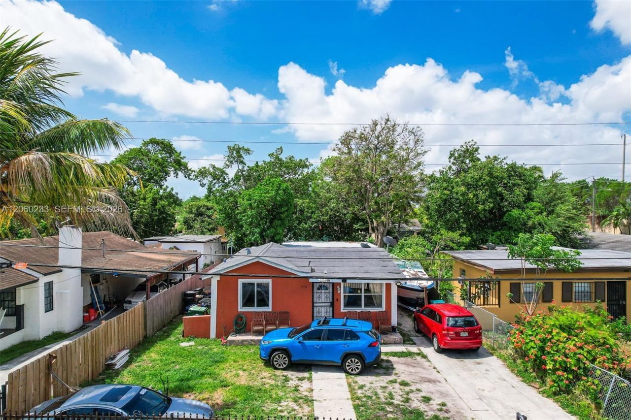578 NW 97th St , Miami, FL 33150 Photo