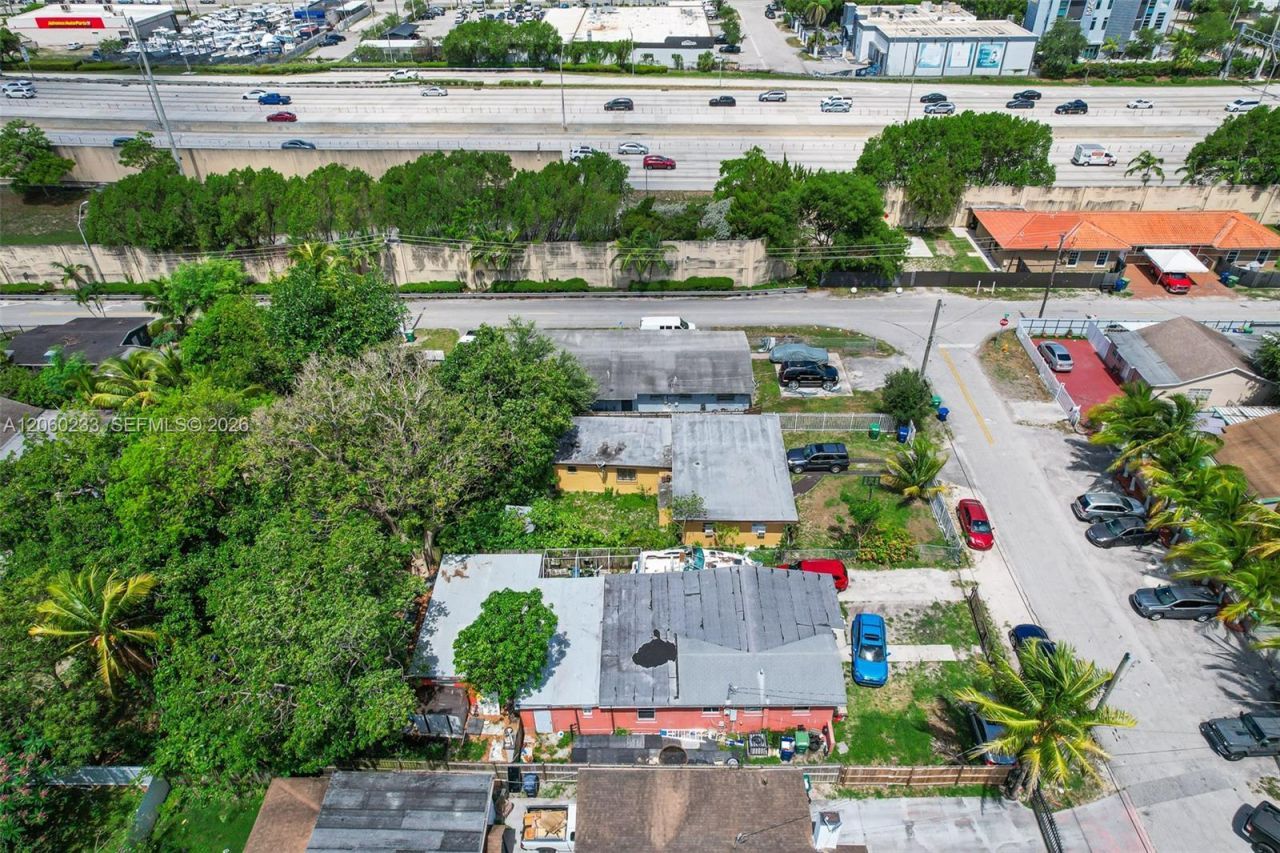578 NW 97th St , Miami, FL 33150 Photo