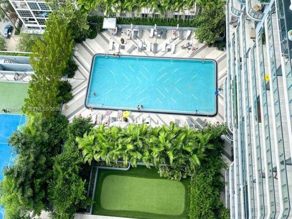 121 NE 34th St, Unit 2415, Miami, FL 33137