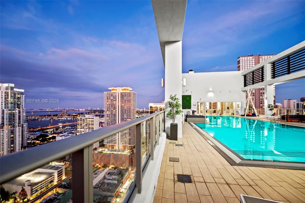 151 SE 1st St , Unit 2511, Miami, FL 33131 Photo