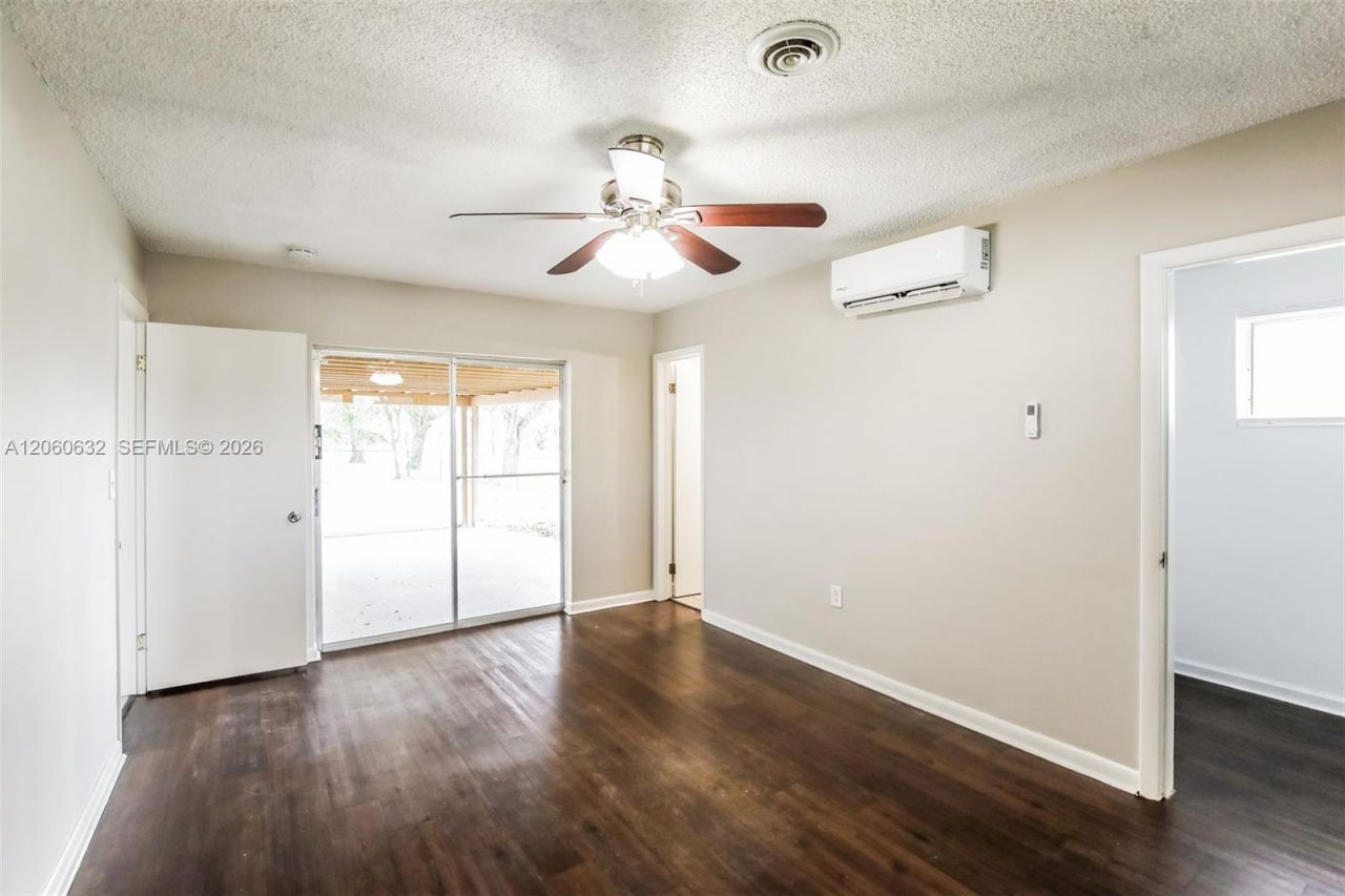 4896 NW 6th Ct, Plantation, FL 33317 Photo