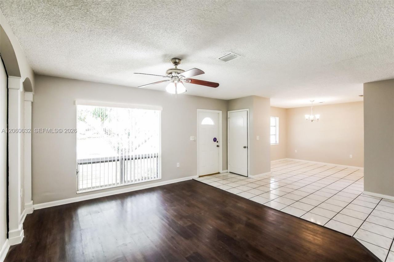 4896 NW 6th Ct, Plantation, FL 33317 Photo