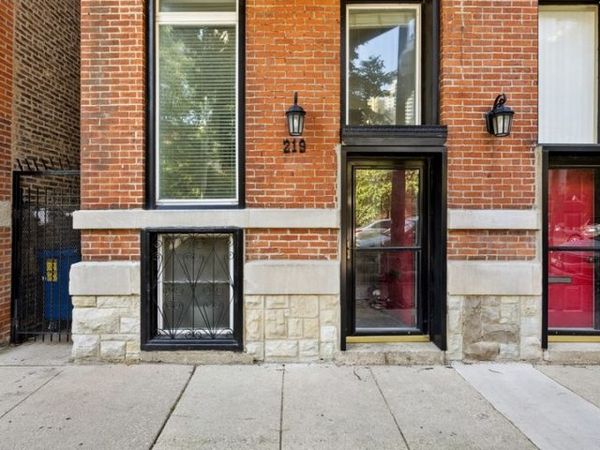219 W Wisconsin Street , Unit 1A, Chicago, IL 60614