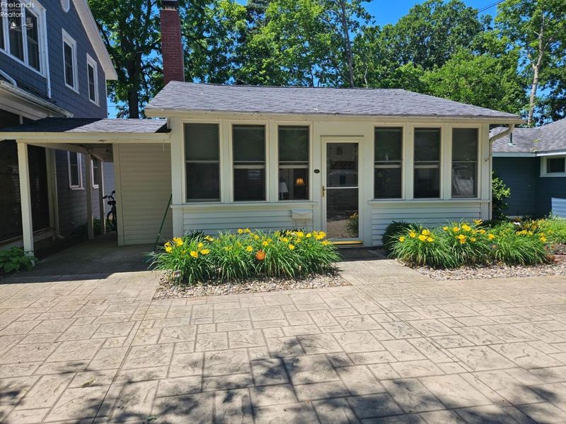 402 Oak Avenue, Lakeside, OH 43440 Photo 2