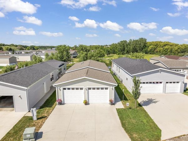 3200 Okoboji Avenue , Unit 143, Milford, IA 51351
