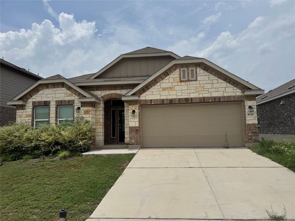 8920 Luciano RDG, Seguin, TX 78155