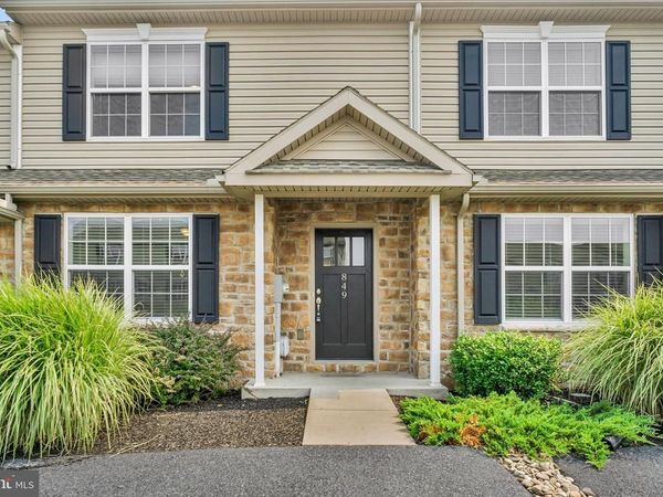 849 GREGS DRIVE , HARRISBURG, PA 17111