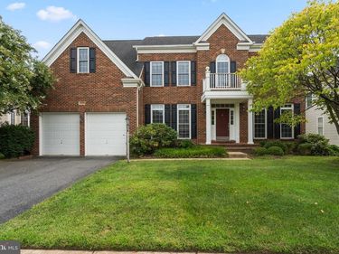 43331 HOLLYBANK PLACE, CHANTILLY, VA 20152
