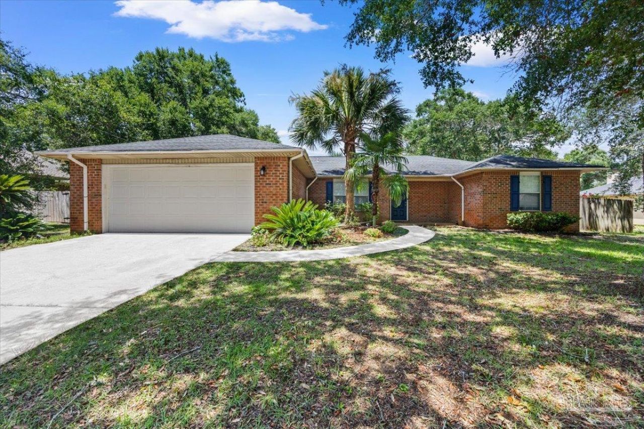 7280 Mossy Oaks Ct, Navarre, FL 32566 Main Photo