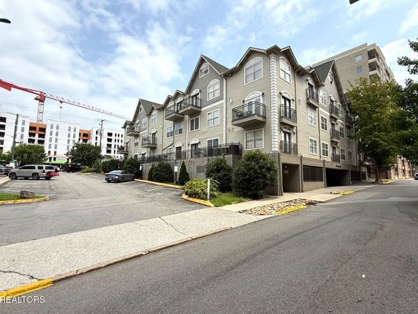 1801 Lake Ave, Knoxville, TN 37916