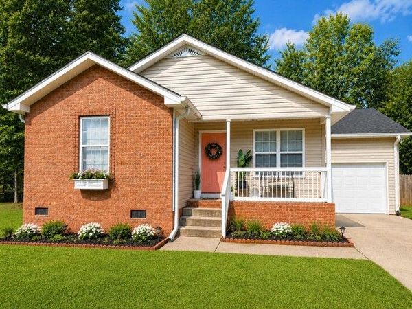 807 Jonathan Dr , Lebanon, TN 37087