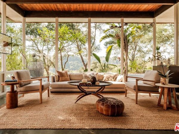 21269 Entrada Road, Topanga, CA 90290