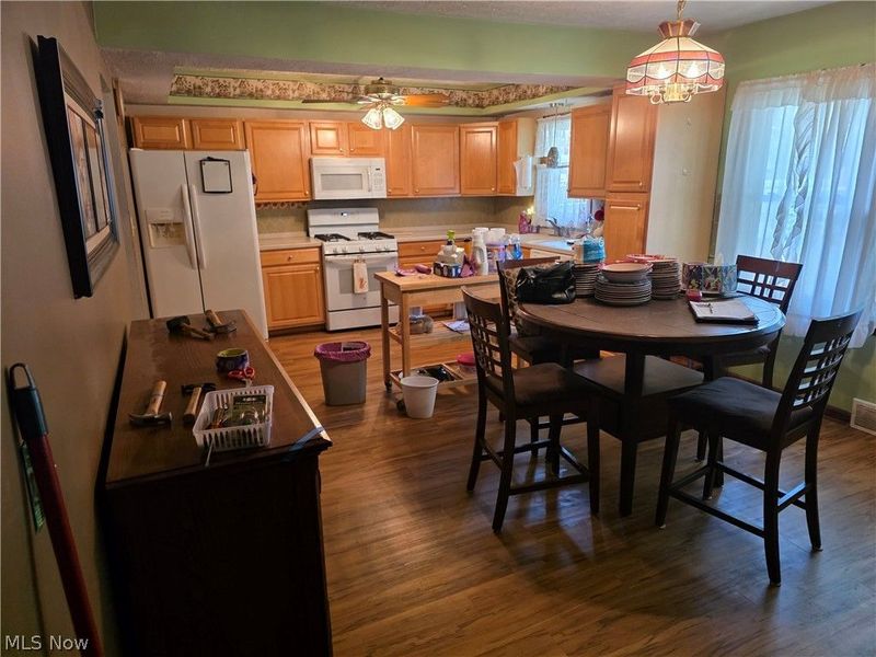 490 Bonshire Road, Akron, OH 44319 Photo 4