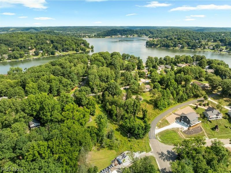 1 Opata Trail, Malvern, OH 44644 Photo 11