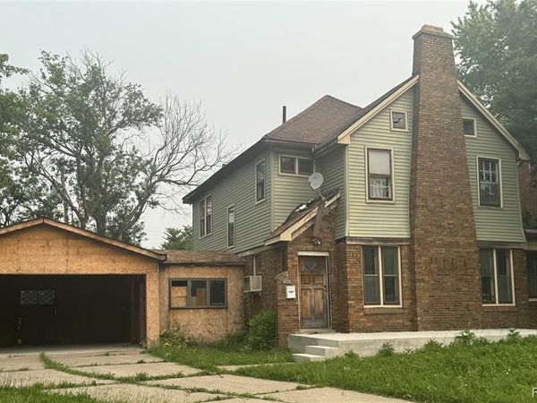 9303 E Outer Drive , Detroit, MI 48213