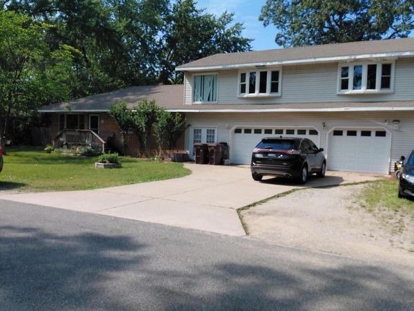 1670 Vine Avenue, Muskegon, MI 49442