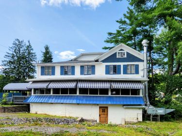 200 Memorial Drive , Elmhurst, PA 18444