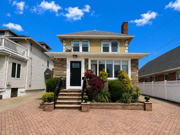 526 Beach 132nd Street , Belle Harbor, NY 11694