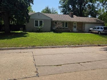 1829 Phelps Avenue, Fremont, NE 68025