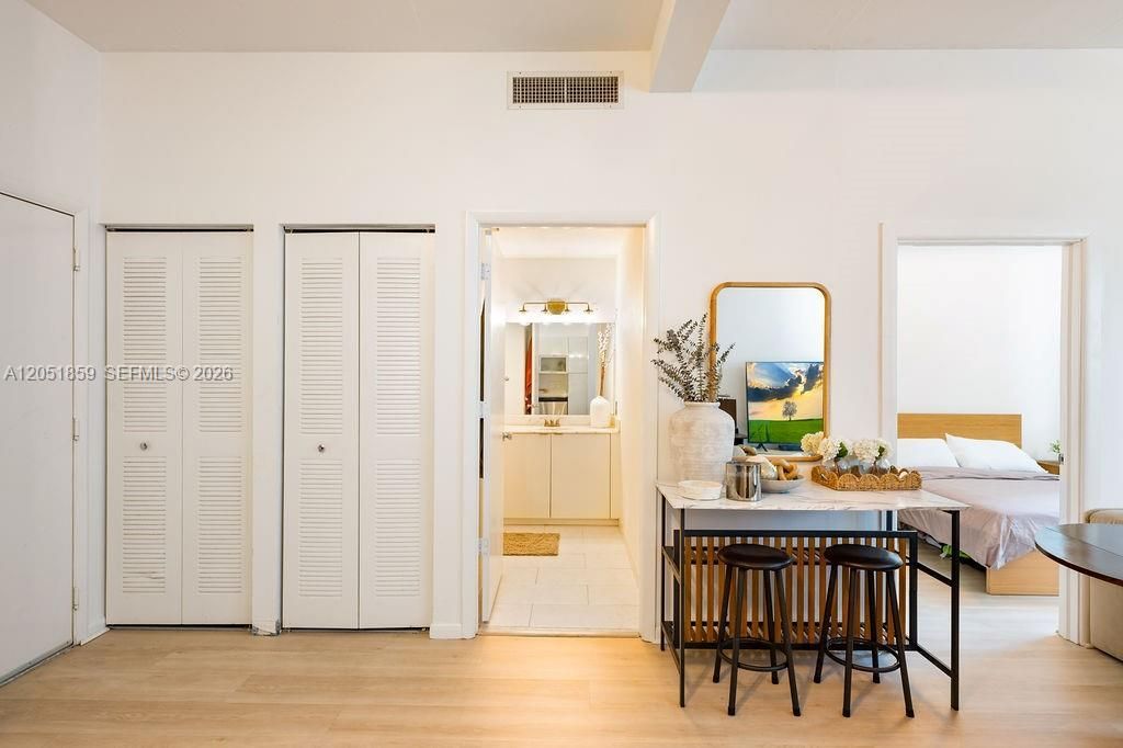 234 NE 3rd St , Unit 909, Miami, FL 33132 Photo