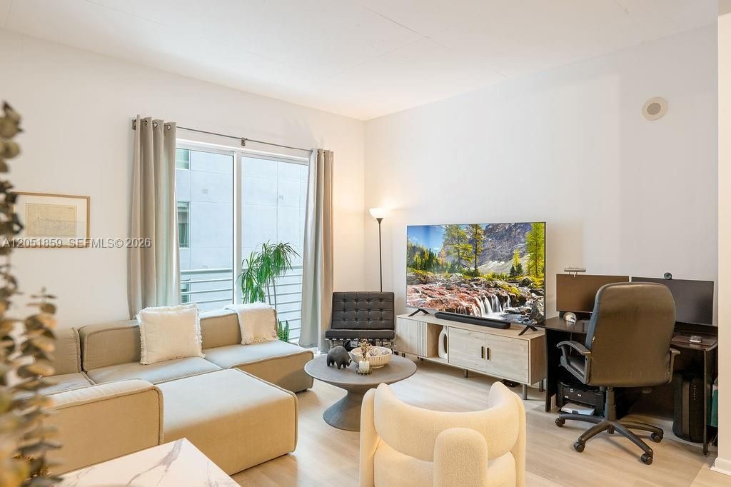 234 NE 3rd St , Unit 909, Miami, FL 33132 Photo