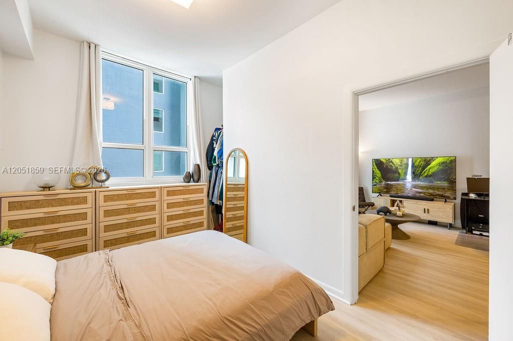 234 NE 3rd St , Unit 909, Miami, FL 33132 Photo