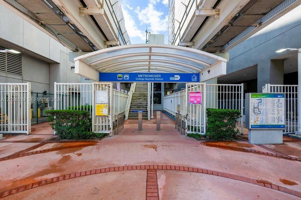 234 NE 3rd St , Unit 909, Miami, FL 33132 Photo