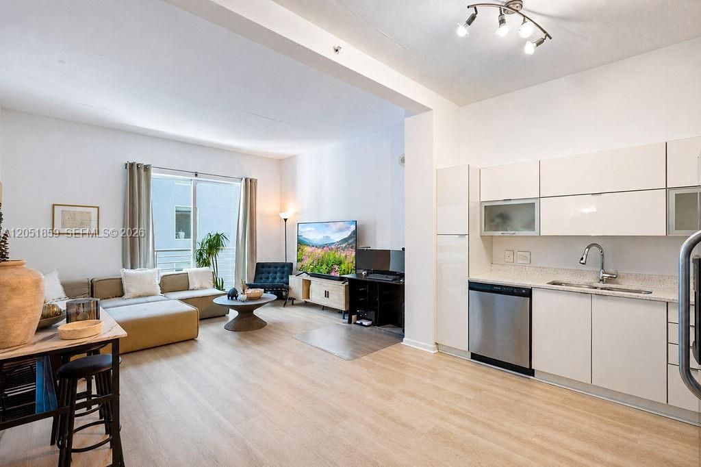 234 NE 3rd St , Unit 909, Miami, FL 33132 Photo