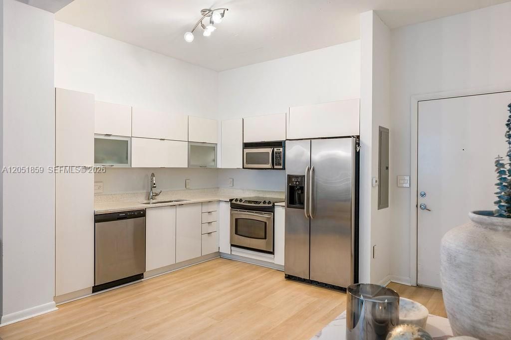 234 NE 3rd St , Unit 909, Miami, FL 33132 Photo