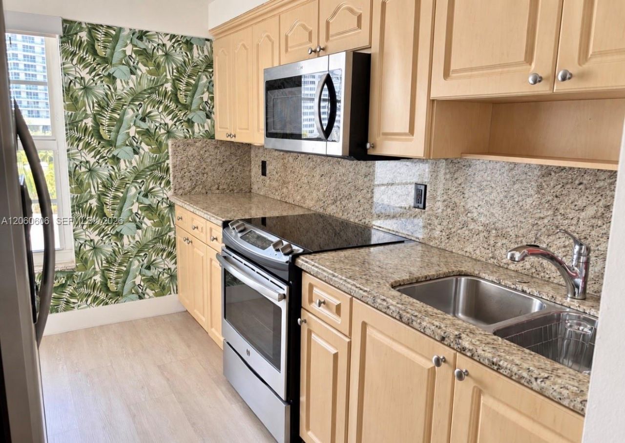 1455 West Ave, Unit 603, Miami Beach, FL 33139 Photo