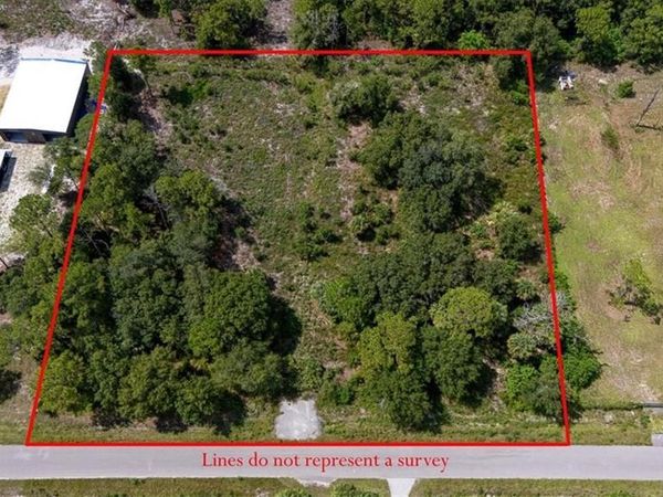 1050 Lakeview AVE , CLEWISTON, FL 33440