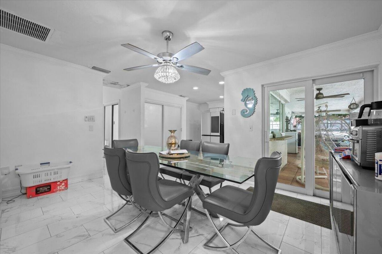 11650 NW 39th Place, Sunrise, FL 33323 Photo