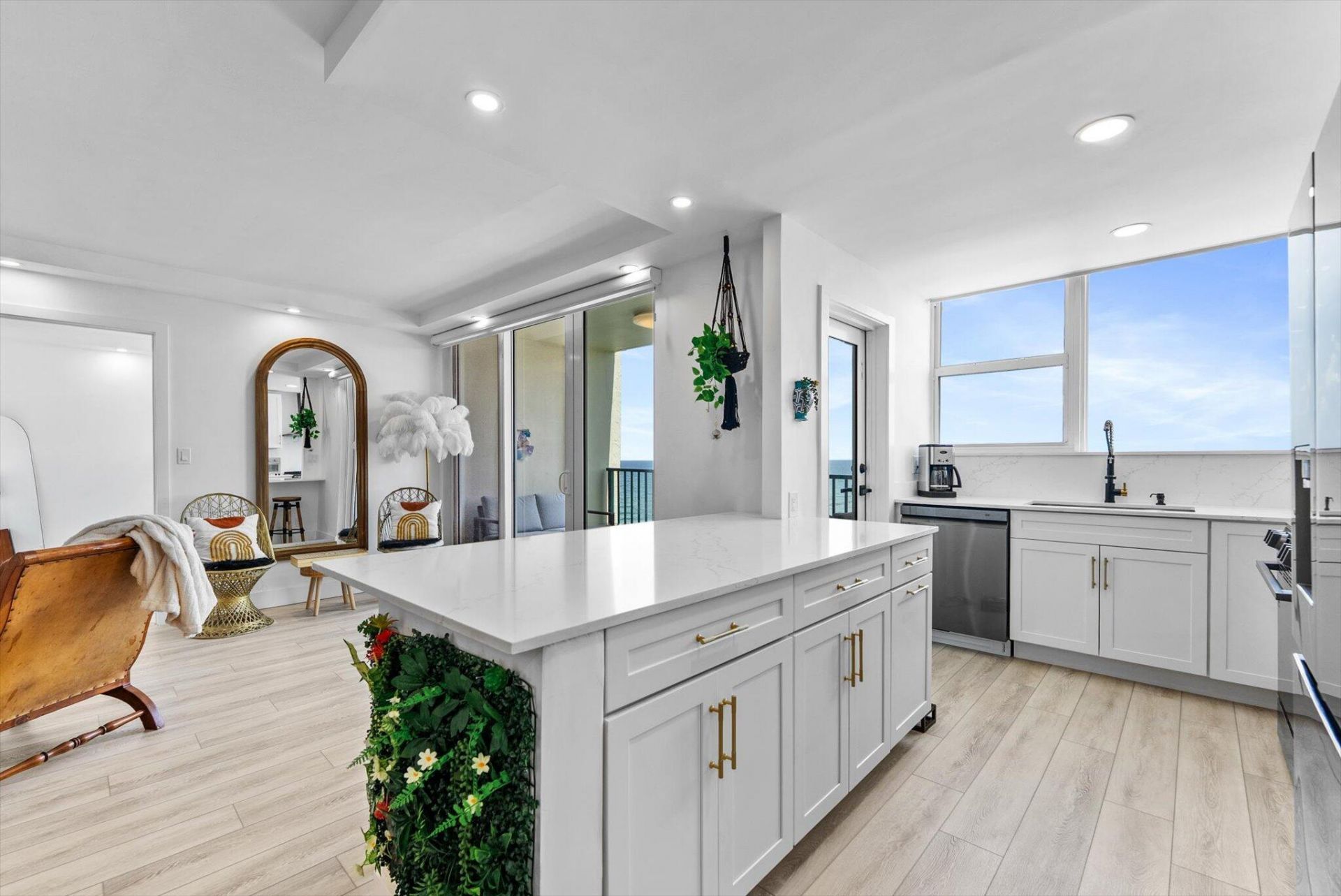 1237 Hillsboro Mile, Unit 604, Hillsboro Beach, FL 33062 Photo