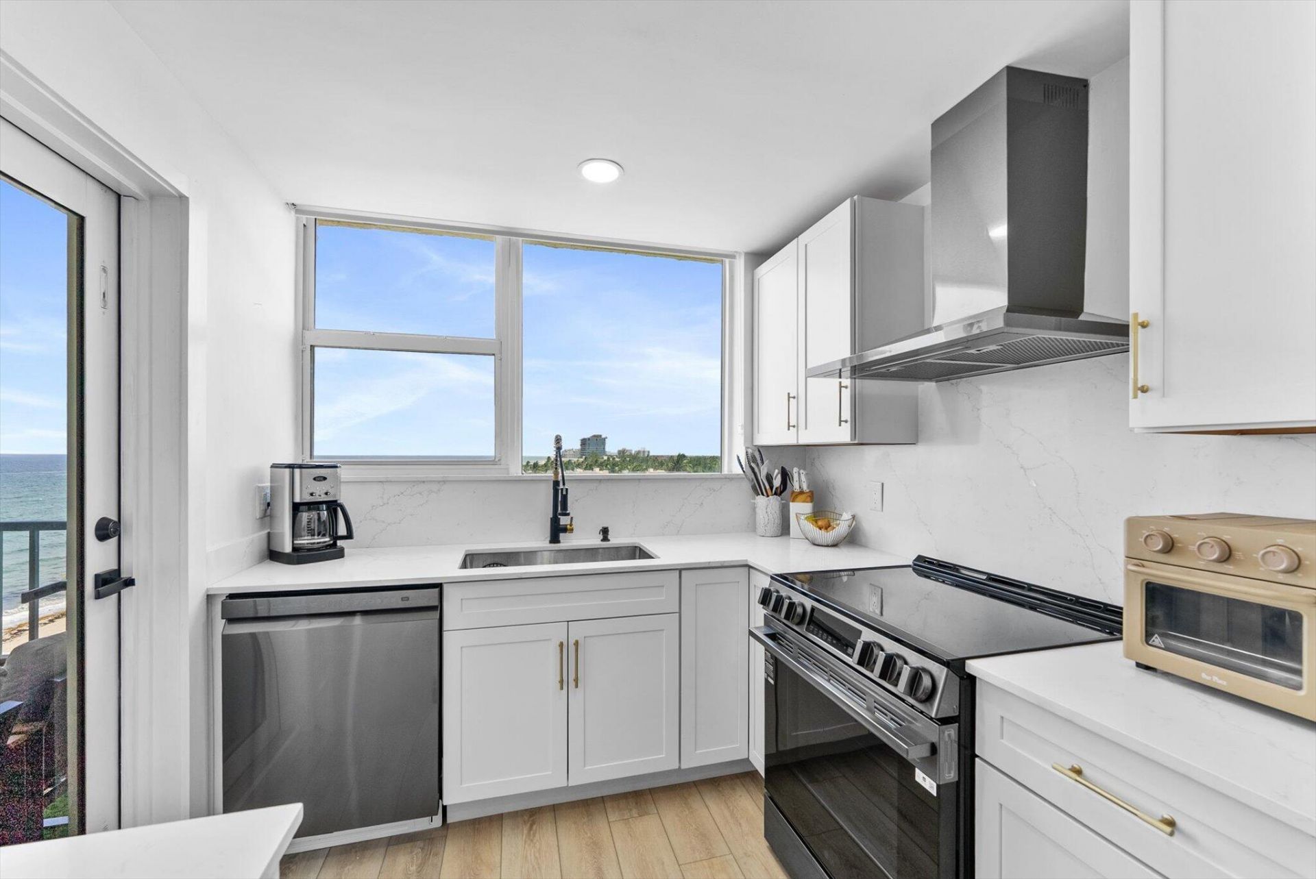 1237 Hillsboro Mile, Unit 604, Hillsboro Beach, FL 33062 Photo