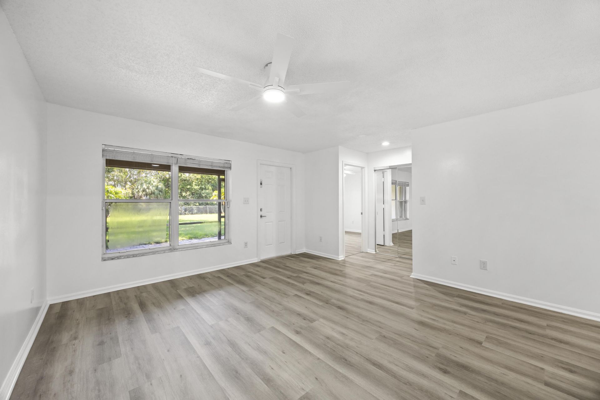136 Sparrow Drive, Unit B, Royal Palm Beach, FL 33411 Photo