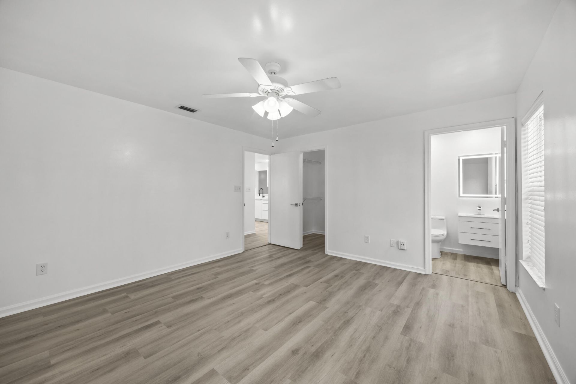 136 Sparrow Drive, Unit B, Royal Palm Beach, FL 33411 Photo