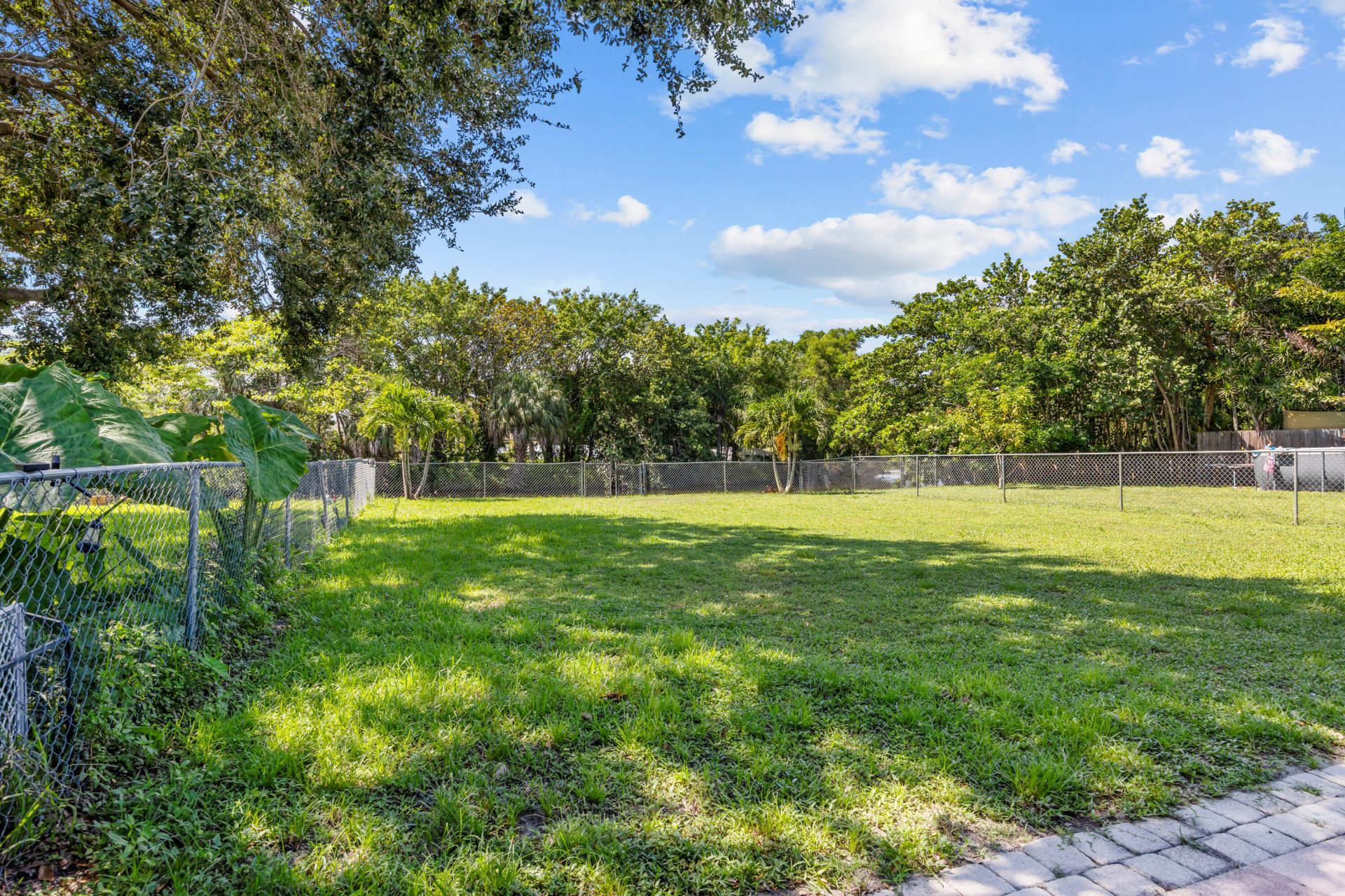 136 Sparrow Drive, Unit B, Royal Palm Beach, FL 33411 Photo