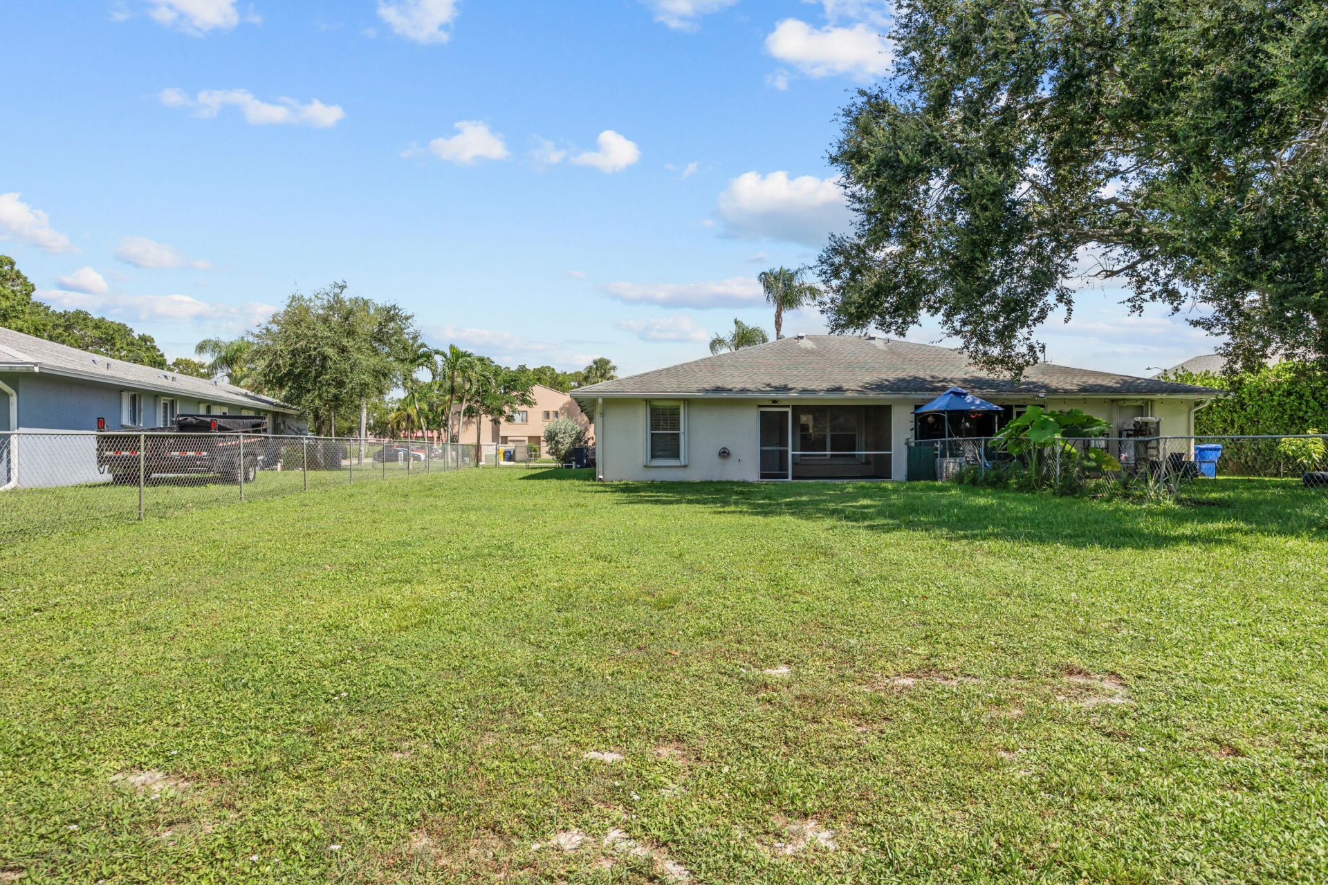 136 Sparrow Drive, Unit B, Royal Palm Beach, FL 33411 Photo