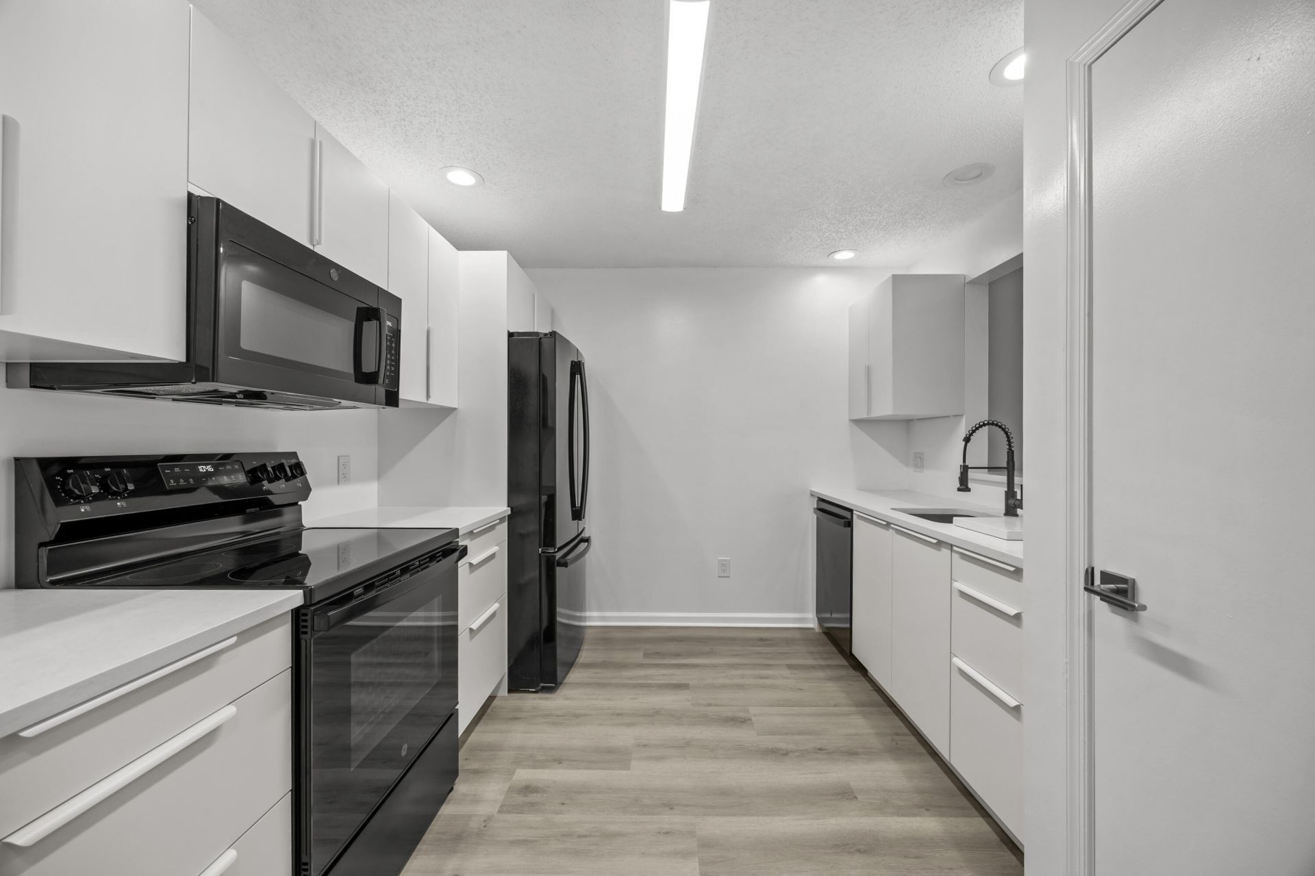 136 Sparrow Drive, Unit B, Royal Palm Beach, FL 33411 Photo