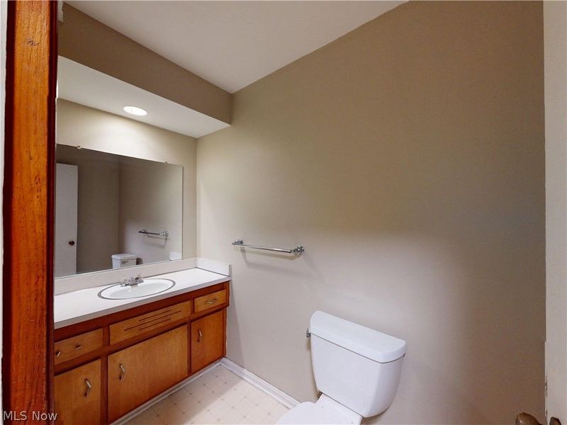 1187 Bonnie Lane, Mayfield Heights, OH 44124 Photo 38