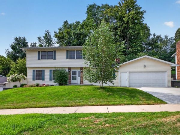 1726 Walden Lane SW, Rochester, MN 55902